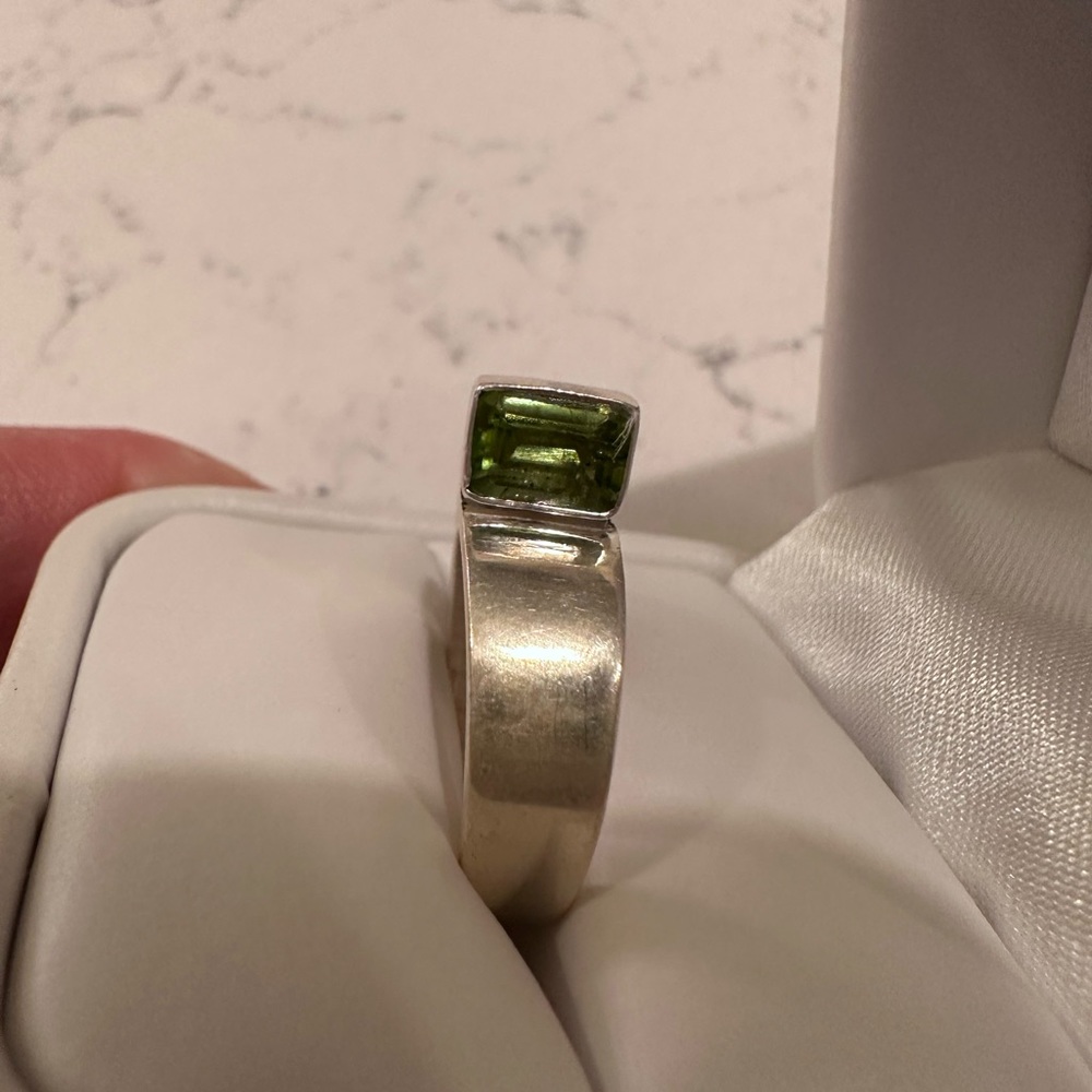 Sterling silver peridot ring size 6.5